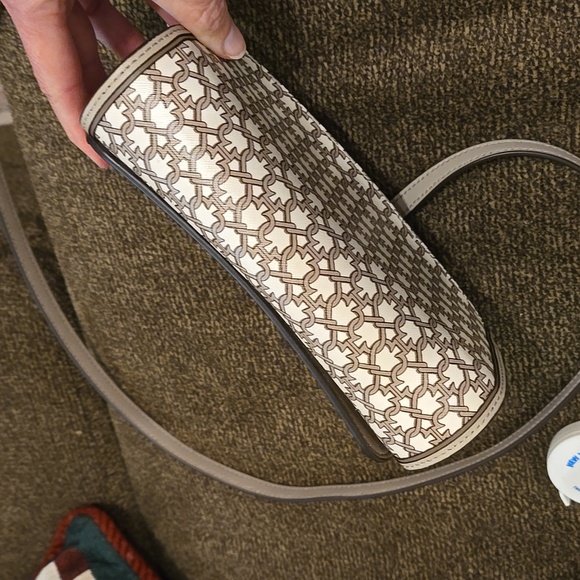 **LS**Kate Spade Link Small Strap Crossbody - Picture 6 of 14